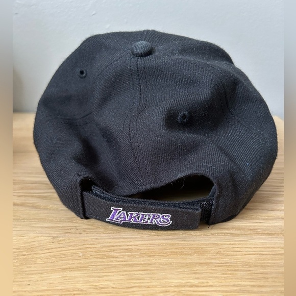 Lakers  Hat - Picture 2 of 4